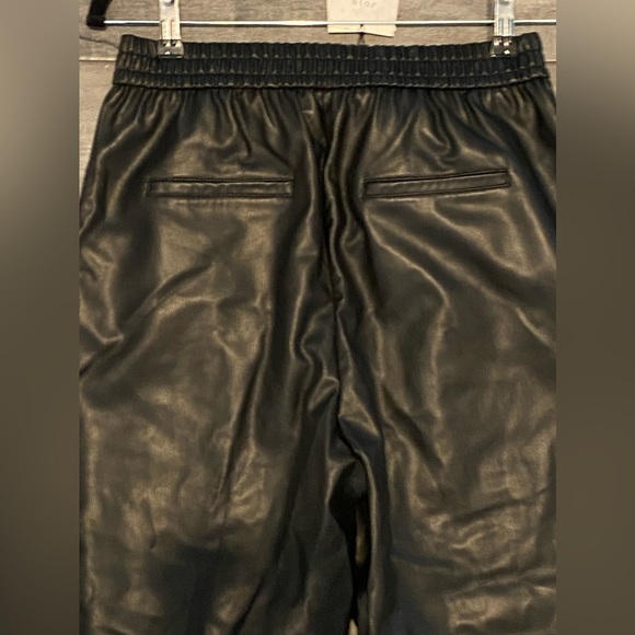 NWT Zara Faux Leather Balloon Joggers. Color Black. Size Medium. - Picture 12 of 14